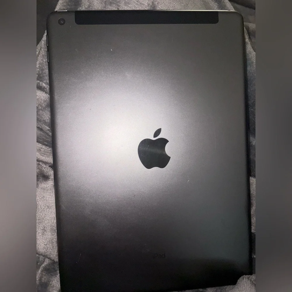 iPad 9TH GEN 10.2” 64 GB